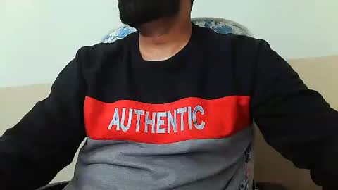 Snapshot of burlymonster chatting on December 2024 03:29:01 AM Hairy Arabian online show from December 2024 03:29:01 AM