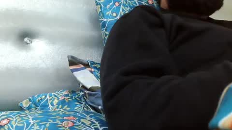 Snapshot of burlymonster chatting on December 2024 04:02:02 AM Hairy Arabian online show from December 2024 04:02:02 AM