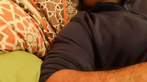 Snapshot of burlymonster chatting on December 2024 04:40:01 PM Hairy Arabian online show from December 2024 04:40:01 PM