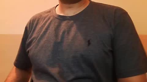 Snapshot of burlymonster chatting on January 2025 07:09:01 AM Hairy Arabian online show from January 2025 07:09:01 AM