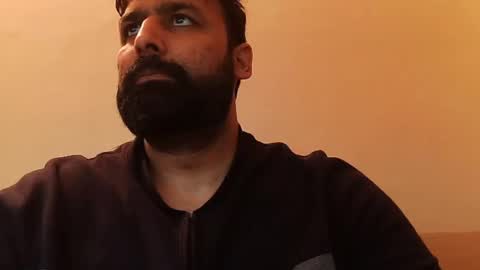 Snapshot of burlymonster chatting on January 2025 08:34:02 AM Hairy Arabian online show from January 2025 08:34:02 AM