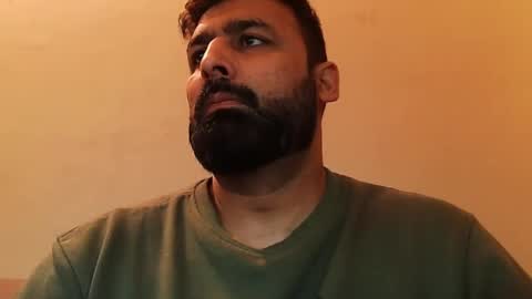 Snapshot of burlymonster chatting on January 2025 06:06:02 AM Hairy Arabian online show from January 2025 06:06:02 AM