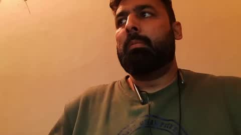 Snapshot of burlymonster chatting on January 2025 01:05:02 PM Hairy Arabian online show from January 2025 01:05:02 PM