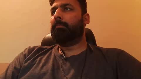 Snapshot of burlymonster chatting on January 2025 06:06:01 PM Hairy Arabian online show from January 2025 06:06:01 PM