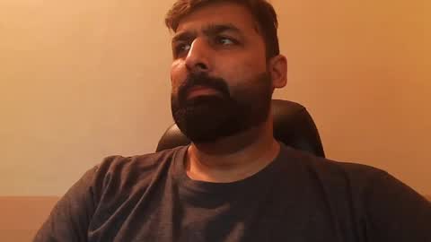 Snapshot of burlymonster chatting on January 2025 10:51:02 AM Hairy Arabian online show from January 2025 10:51:02 AM