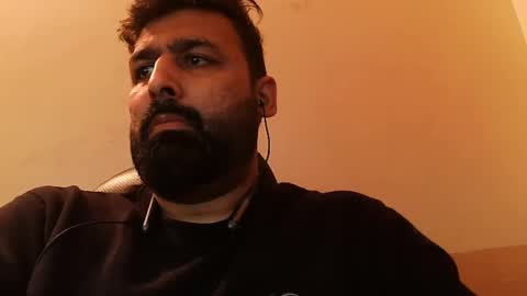 Snapshot of burlymonster chatting on January 2025 03:58:02 AM Hairy Arabian online show from January 2025 03:58:02 AM