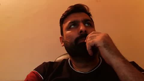 Snapshot of burlymonster chatting on January 2025 09:36:02 AM Hairy Arabian online show from January 2025 09:36:02 AM