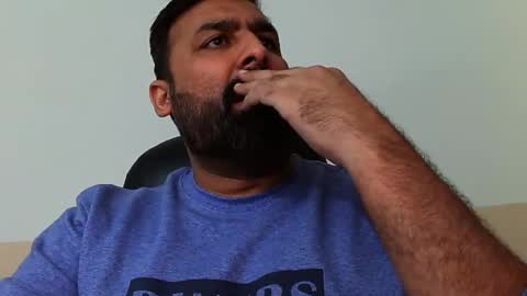 Snapshot of burlymonster chatting on January 2025 12:37:01 PM Hairy Arabian online show from January 2025 12:37:01 PM