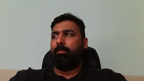 Snapshot of burlymonster chatting on January 2025 03:35:02 PM Hairy Arabian online show from January 2025 03:35:02 PM