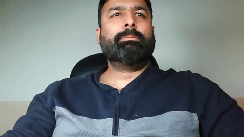 Snapshot of burlymonster chatting on January 2025 12:27:01 PM Hairy Arabian online show from January 2025 12:27:01 PM