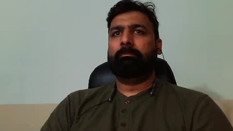 Snapshot of burlymonster chatting on February 2025 03:33:01 AM Hairy Arabian online show from February 2025 03:33:01 AM