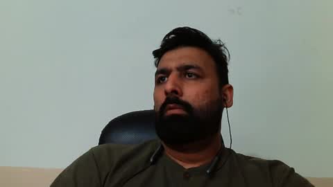 Snapshot of burlymonster chatting on February 2025 11:38:02 AM Hairy Arabian online show from February 2025 11:38:02 AM