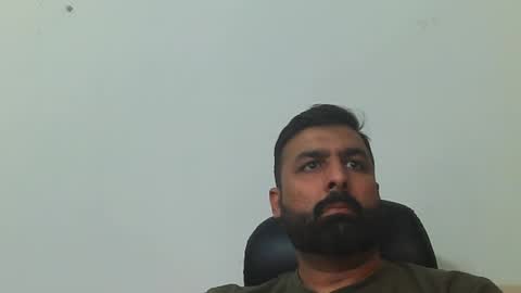 Snapshot of burlymonster chatting on February 2025 10:07:01 AM Hairy Arabian online show from February 2025 10:07:01 AM