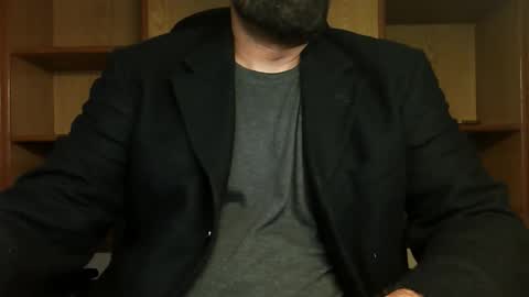 Snapshot of burlymonster chatting on September 2025 03:06:01 AM Hairy Arabian online show from September 2025 03:06:01 AM