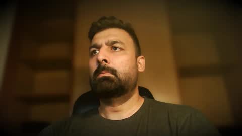 Snapshot of burlymonster chatting on October 2025 03:34:02 AM Hairy Arabian online show from October 2025 03:34:02 AM