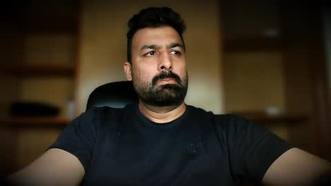 Snapshot of burlymonster chatting on October 2025 12:20:01 AM Hairy Arabian online show from October 2025 12:20:01 AM