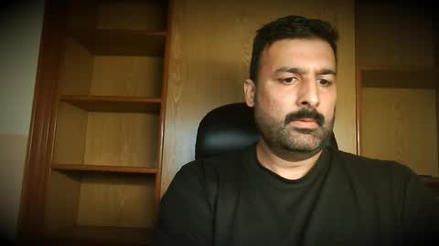 Snapshot of burlymonster chatting on October 2025 04:01:01 AM Hairy Arabian online show from October 2025 04:01:01 AM