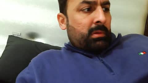 Hairy Arabian online show from December 2025 03:36:02 AM