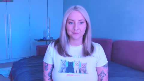 Snapshot of burn_lissa chatting on April 2026 10:36:01 AM Lissa online show from April 2026 10:36:01 AM