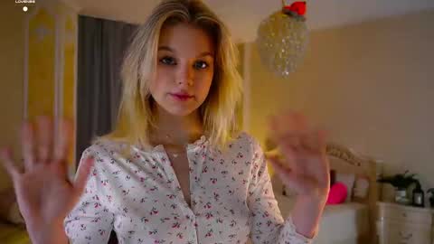 Snapshot of burnletitallburn chatting on September 2025 01:32:01 PM Jessica online show from September 2025 01:32:01 PM