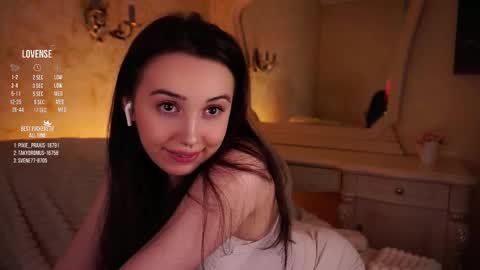 Snapshot of burnletitallburn chatting on October 2025 02:30:01 AM Jessica online show from October 2025 02:30:01 AM