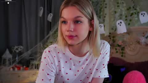 Snapshot of burnletitallburn chatting on October 2025 01:59:02 PM Jessica online show from October 2025 01:59:02 PM