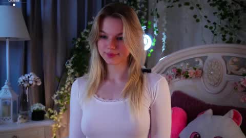 Snapshot of burnletitallburn chatting on November 2025 02:06:02 PM Jessica online show from November 2025 02:06:02 PM