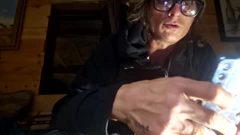 Snapshot of burntbuns710 chatting on March 2026 08:14:02 AM LostSingledad online show from March 2026 08:14:02 AM