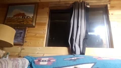 Snapshot of burntbuns710 chatting on April 2026 08:17:01 AM LostSingledad online show from April 2026 08:17:01 AM