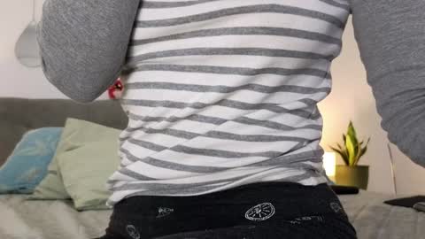 Larisa online show from January 2025 04:41:01 PM