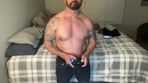 Snapshot of bustedsprockets chatting on March 2026 05:45:02 AM Pocket Daddy cockring gaycouple cockring lovense daddy online show from March 2026 05:45:02 AM