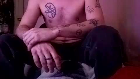 Snapshot of buster18hymen chatting on December 2024 06:38:01 PM Buster18Hymen online show from December 2024 06:38:01 PM