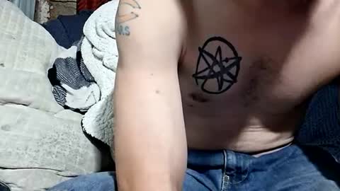 Snapshot of buster18hymen chatting on September 2025 05:50:01 AM Buster18Hymen online show from September 2025 05:50:01 AM