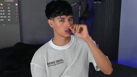 Snapshot of busterspinter chatting on December 2024 06:44:02 AM Buster independent model online show from December 2024 06:44:02 AM