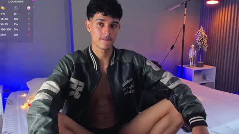 Snapshot of busterspinter chatting on December 2024 09:57:01 AM Buster independent model online show from December 2024 09:57:01 AM