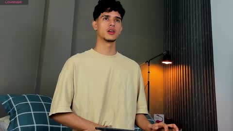 Snapshot of busterspinter chatting on January 2025 07:38:01 AM Buster independent model online show from January 2025 07:38:01 AM