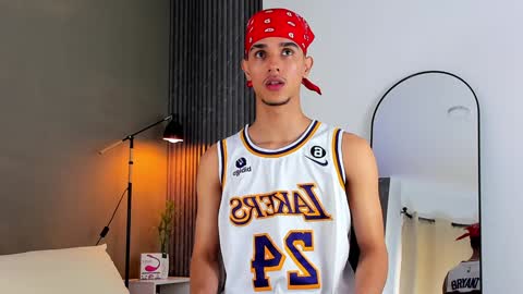 Snapshot of busterspinter chatting on January 2025 01:36:02 PM Buster independent model online show from January 2025 01:36:02 PM