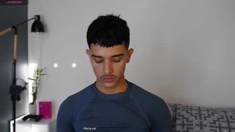 Snapshot of busterspinter chatting on October 2025 09:15:01 PM Buster independent model online show from October 2025 09:15:01 PM