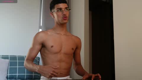 Snapshot of busterspinter chatting on November 2025 09:17:02 PM Buster independent model online show from November 2025 09:17:02 PM