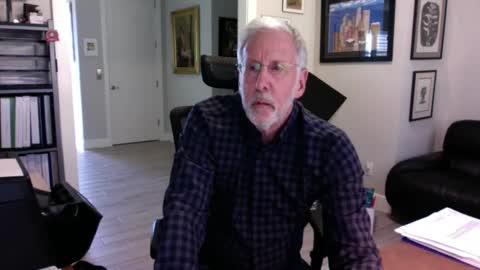 Snapshot of bustinout99 chatting on February 2025 06:54:02 PM afternoon wood online show from February 2025 06:54:02 PM