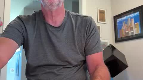 Snapshot of bustinout99 chatting on September 2025 05:24:01 PM afternoon wood online show from September 2025 05:24:01 PM