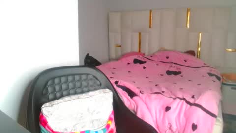 busty_mellons69 online show from October 2025 12:50:01 PM