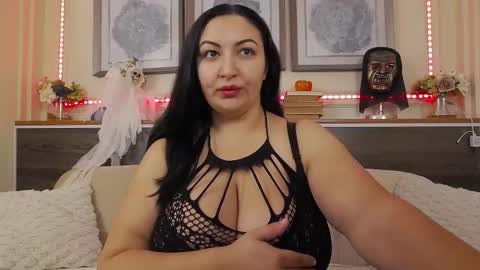 Snapshot of bustyeva_ chatting on October 2025 04:24:02 AM online between 6AM and 2PM EET almost everyday. online show from October 2025 04:24:02 AM