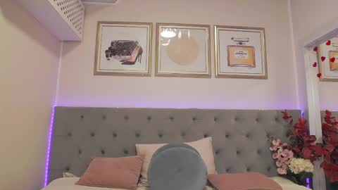      online between 6AM and 2PM EET almost everyday. online show from April 2026 03:28:01 AM