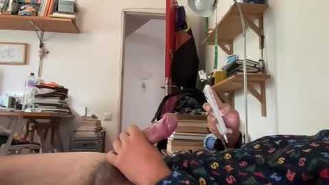 Snapshot of butolina chatting on April 2026 12:55:01 PM butolina online show from April 2026 12:55:01 PM