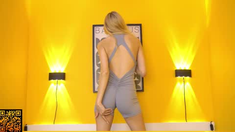 Snapshot of butteflai chatting on September 2025 05:43:02 AM butteflai online show from September 2025 05:43:02 AM