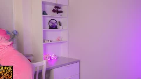 Snapshot of butteflai chatting on October 2025 09:00:02 AM butteflai online show from October 2025 09:00:02 AM