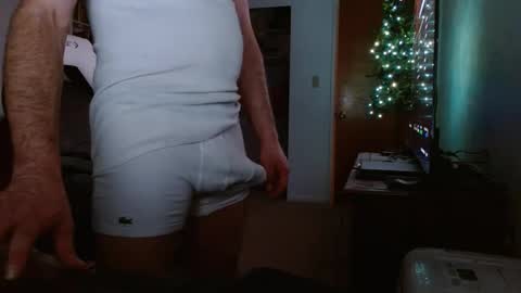 Snapshot of bwall1425 chatting on December 2024 12:43:02 AM bwall1425 online show from December 2024 12:43:02 AM