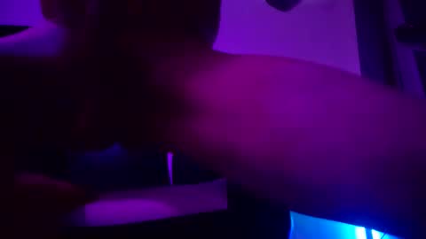 Snapshot of bwall1425 chatting on September 2025 12:21:02 AM bwall1425 online show from September 2025 12:21:02 AM