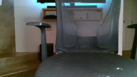 bwc44u online show from October 2025 02:06:01 AM